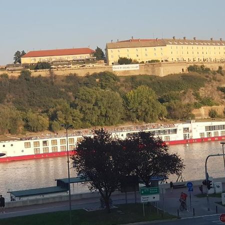 New Jamon Apartman Újvidék Kültér fotó
